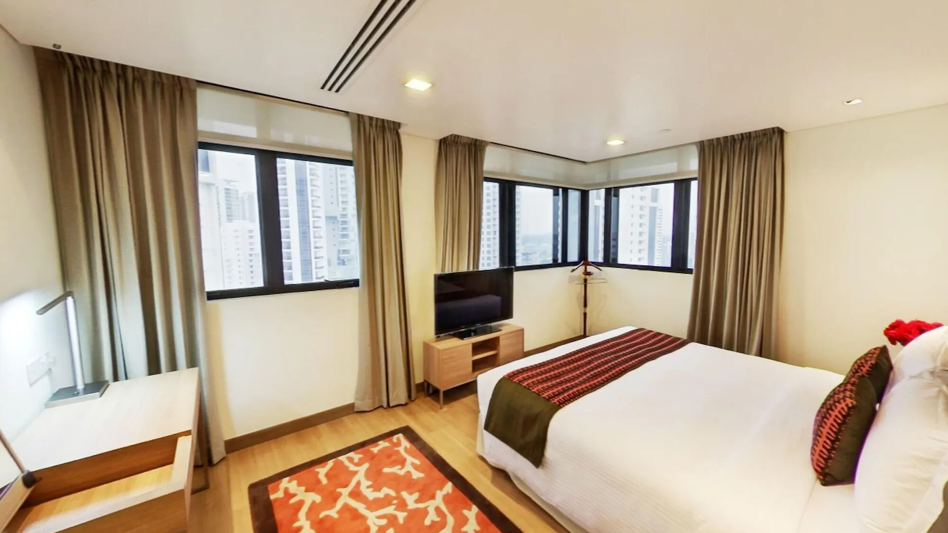 Novotel Living Singapore Orchard Aparthotel